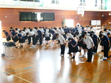 04